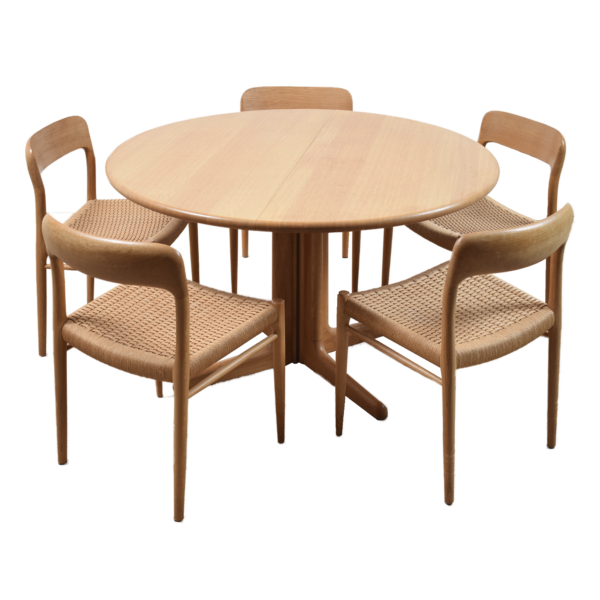 Dining table set by Niels Otto Møller SOLD