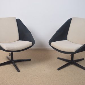 FM08 Swivel chair set by Cees Braakman SOLD