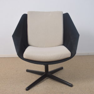 FM08 Swivel chair set by Cees Braakman SOLD