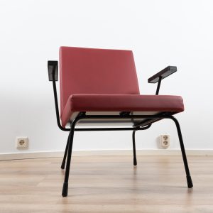 2x Model 1407 lounge chair [Red Skai] by Wim Rietveld and A.R. Cordemeyer