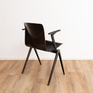 45x Model S22 industrial chair with armrests by Galvanitas